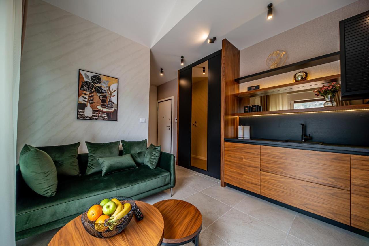 Enyana Luxury *